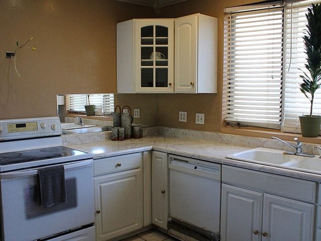 2247 Van Brunt Boulevard, Kansas City, MO 64127