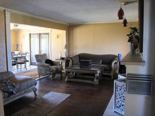 2247 Van Brunt Boulevard, Kansas City, MO 64127