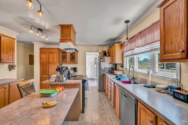 159 Simmons Creek RD, Union Hall, VA 24176