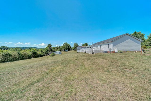 159 Simmons Creek RD, Union Hall, VA 24176