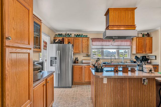 159 Simmons Creek RD, Union Hall, VA 24176