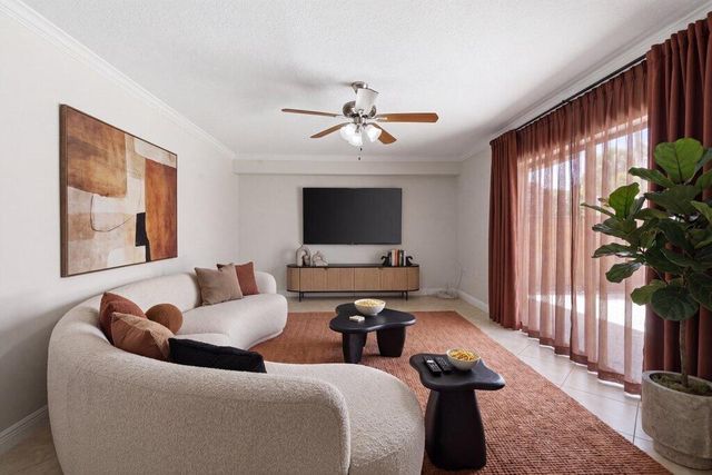 5701 57th Way, West Palm Beach, FL 33409