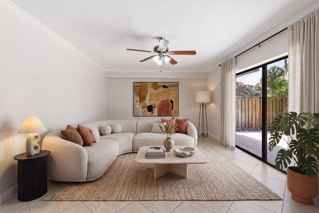 5701 57th Way, West Palm Beach, FL 33409