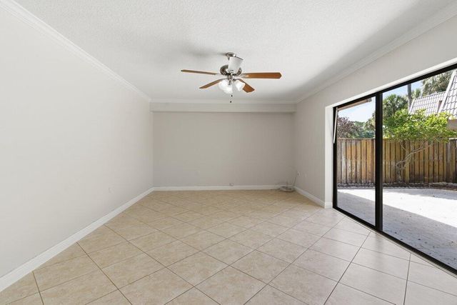 5701 57th Way, West Palm Beach, FL 33409