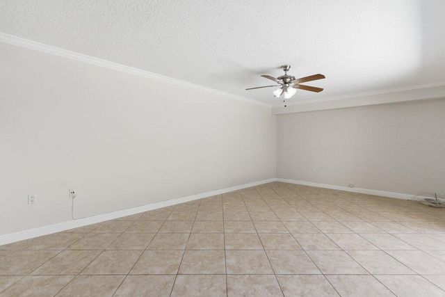 5701 57th Way, West Palm Beach, FL 33409