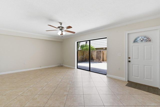 5701 57th Way, West Palm Beach, FL 33409