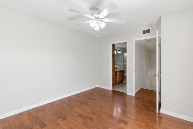 5701 57th Way, West Palm Beach, FL 33409