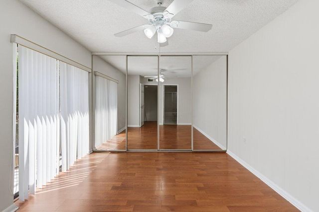 5701 57th Way, West Palm Beach, FL 33409