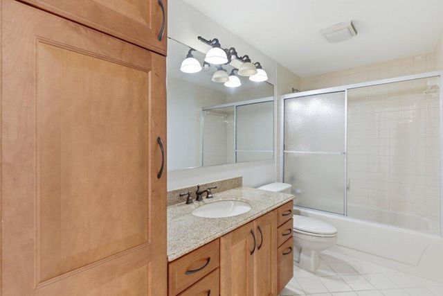 5701 57th Way, West Palm Beach, FL 33409
