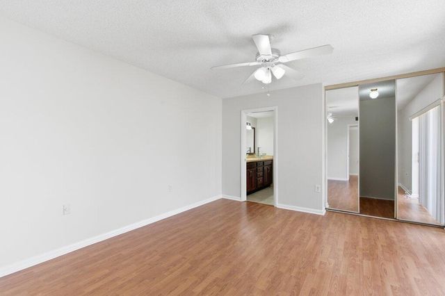 5701 57th Way, West Palm Beach, FL 33409