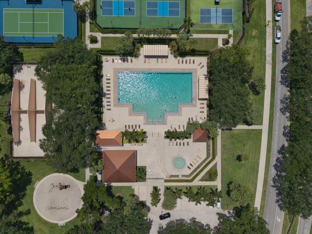 5701 57th Way, West Palm Beach, FL 33409