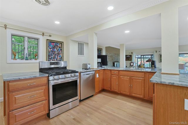 908 Route 9W S, Nyack, NY 10960