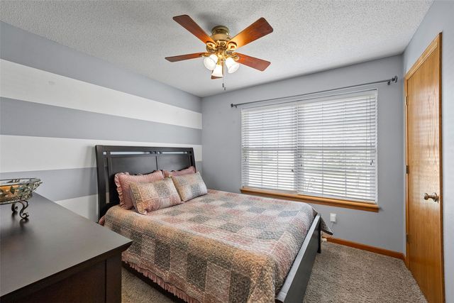 8634 Harrington Drive NE, Cedar Rapids, IA 52402