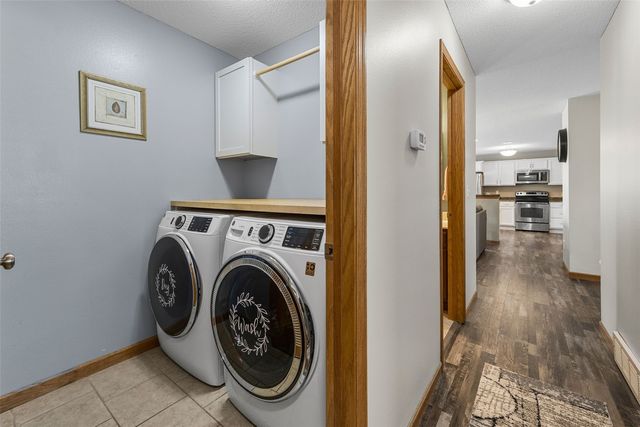 8634 Harrington Drive NE, Cedar Rapids, IA 52402