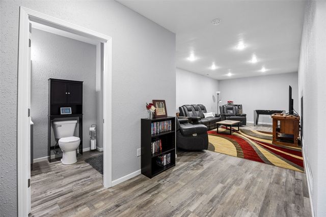 8634 Harrington Drive NE, Cedar Rapids, IA 52402