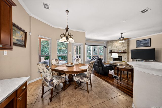 14006 French Park, Helotes, TX 78023