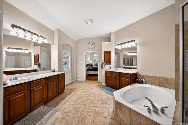 14006 French Park, Helotes, TX 78023