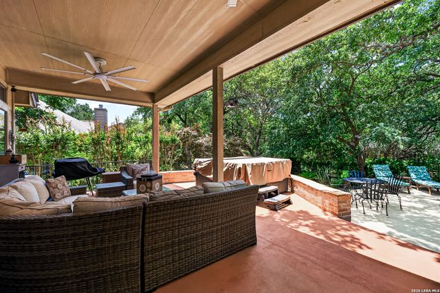 14006 French Park, Helotes, TX 78023