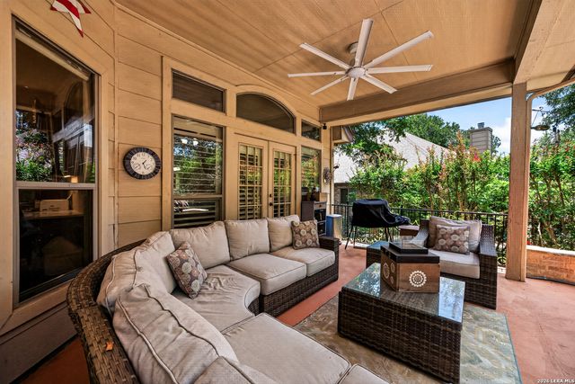 14006 French Park, Helotes, TX 78023