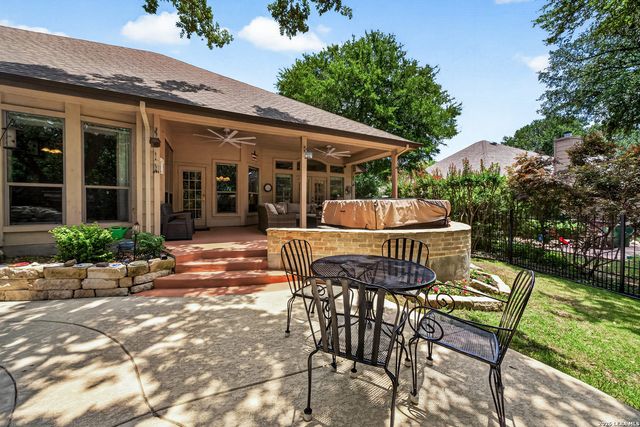14006 French Park, Helotes, TX 78023