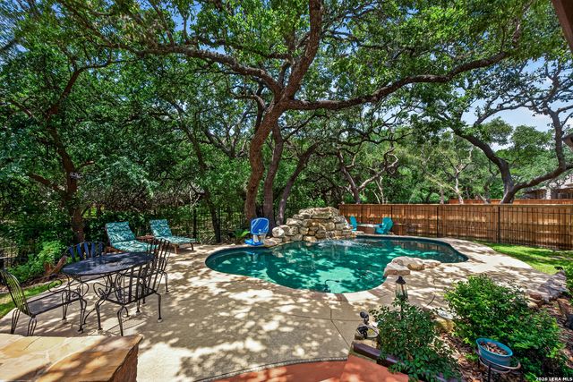 14006 French Park, Helotes, TX 78023