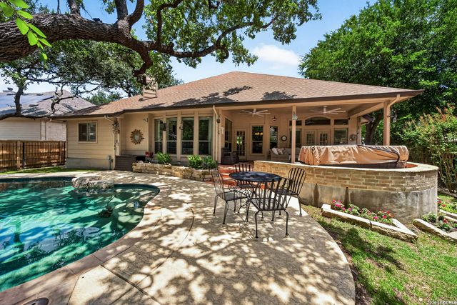 14006 French Park, Helotes, TX 78023