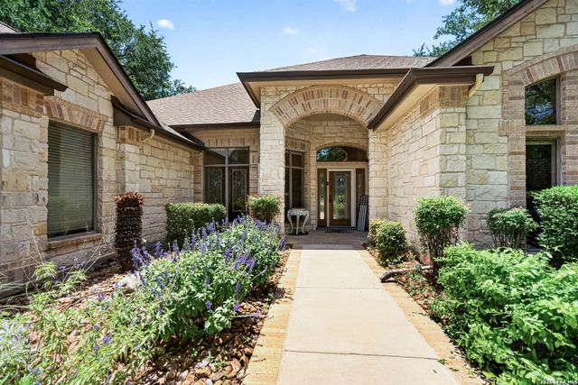 14006 French Park, Helotes, TX 78023