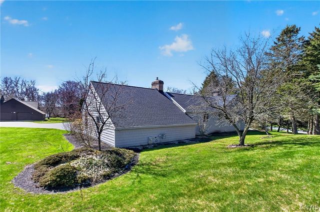 8300 Decoy Run, Manlius, NY 13104