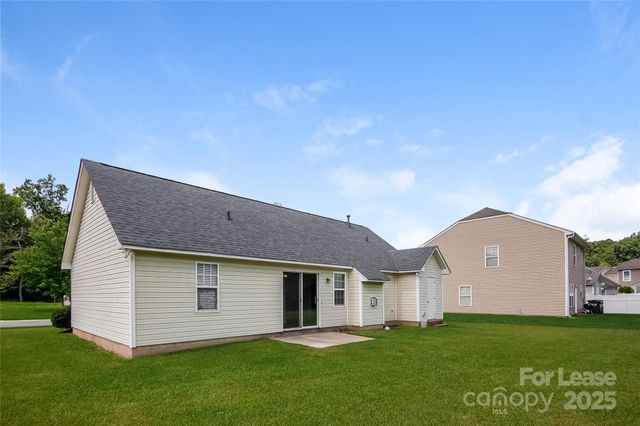 1533 Long Paw Lane, Charlotte, NC 28214