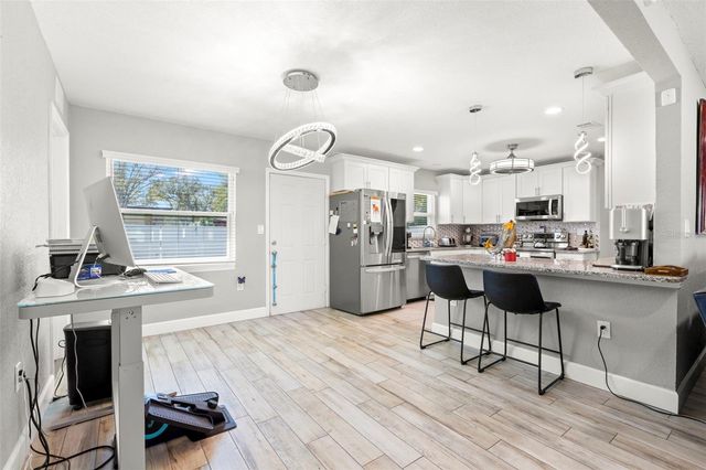 1000 59TH AVENUE S, St Petersburg, FL 33705