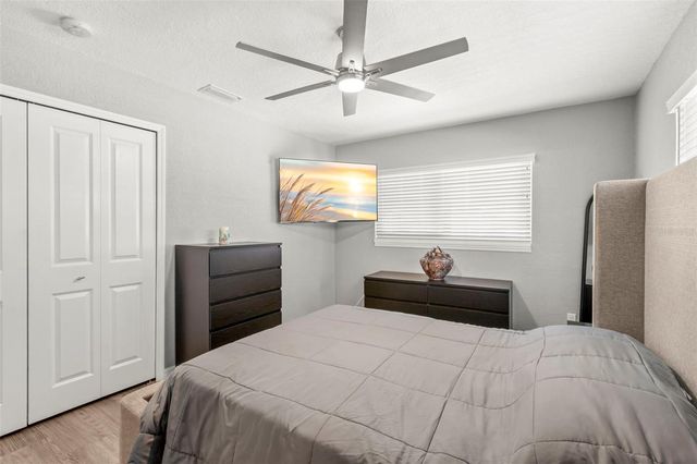 1000 59TH AVENUE S, St Petersburg, FL 33705