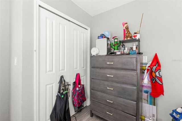 1000 59TH AVENUE S, St Petersburg, FL 33705