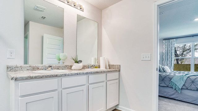 6568 Firefly Drive, Milton, FL 32583