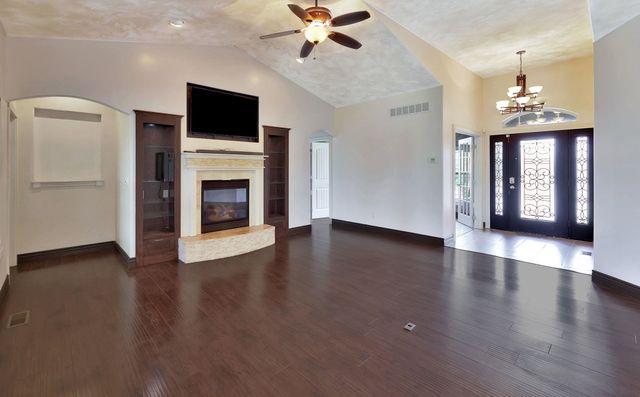 349 S Grand Mere Ct, Wichita, KS 67230