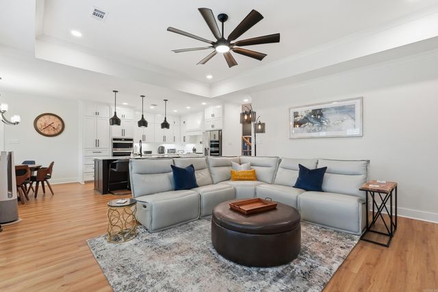 105 Sycamore Springs Drive, Conway, AR 72034