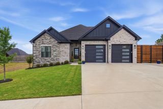 105 Sycamore Springs Drive, Conway, AR 72034