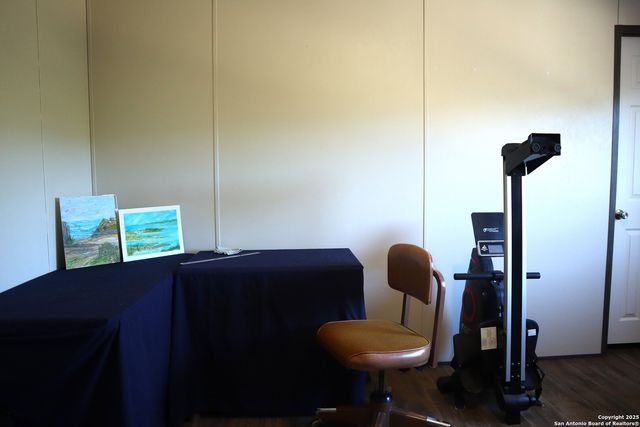 889 E 24th, Lakehills, TX 78063