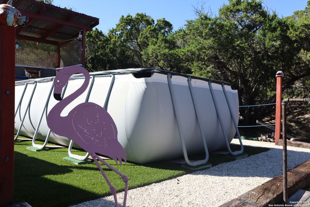 889 E 24th, Lakehills, TX 78063