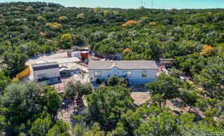 889 E 24th, Lakehills, TX 78063