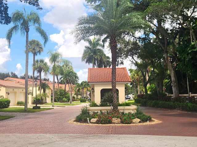 2649 DEER CREEK EMERALD WAY Circle, Deerfield Beach, FL 33442