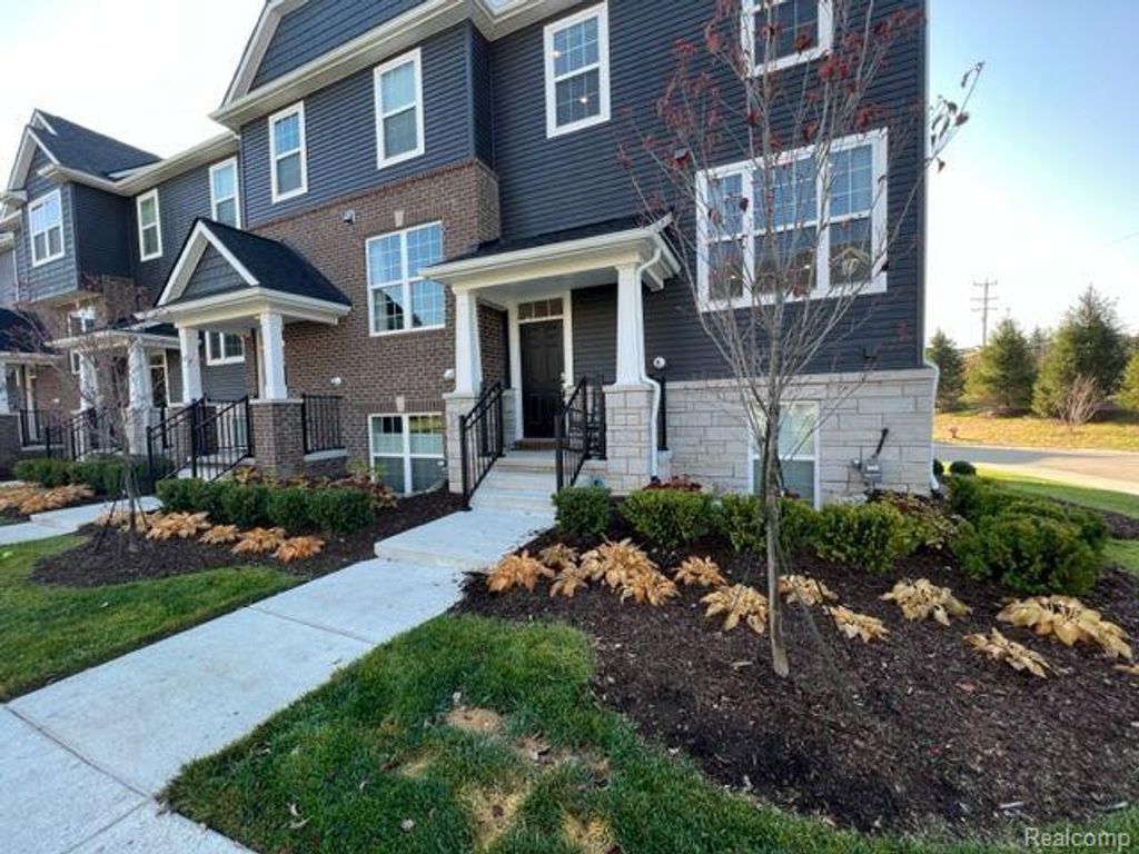 263 N Sydney, Plymouth, MI 48170