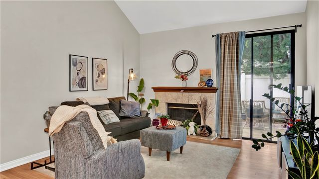 4790 Gondola, Oak Park, CA 91377