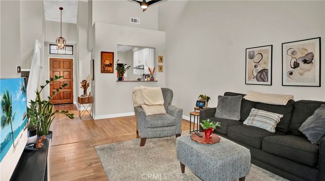 4790 Gondola, Oak Park, CA 91377