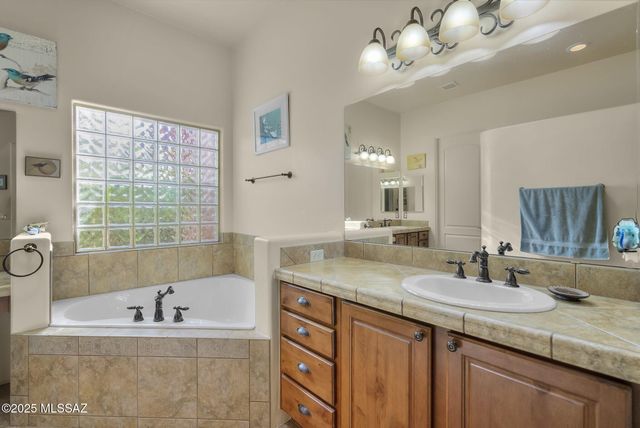 52 Calle Maria Elena, Tubac, AZ 85646