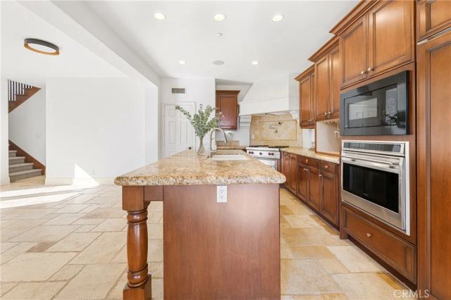 12 Gentle Breeze, Newport Coast, CA 92657