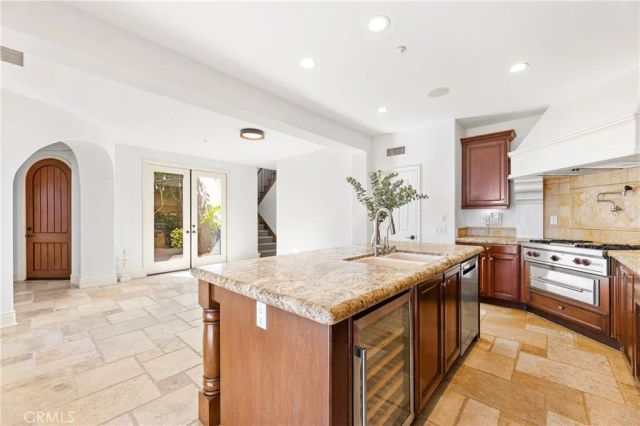 12 Gentle Breeze, Newport Coast, CA 92657