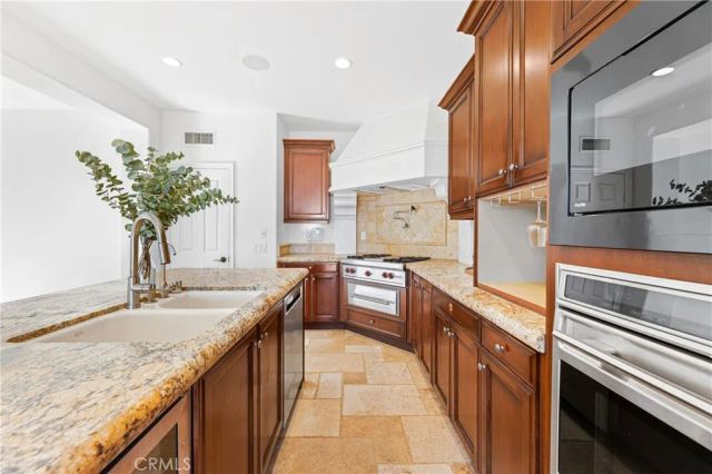 12 Gentle Breeze, Newport Coast, CA 92657