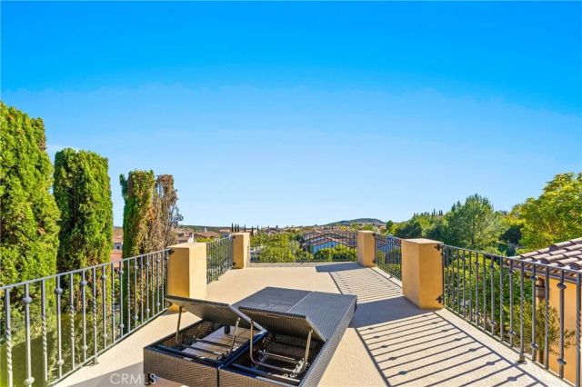 12 Gentle Breeze, Newport Coast, CA 92657