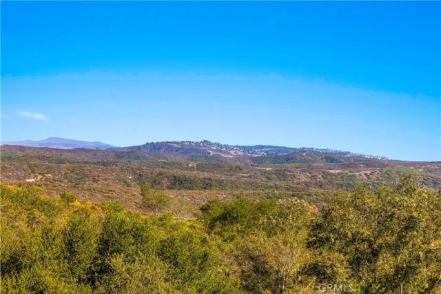 12 Gentle Breeze, Newport Coast, CA 92657
