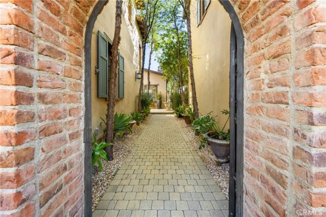 12 Gentle Breeze, Newport Coast, CA 92657